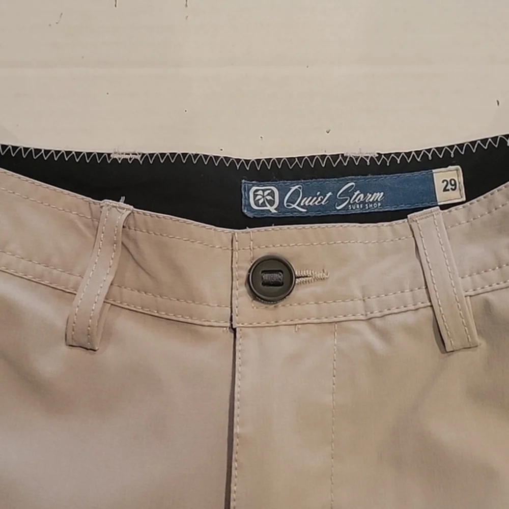 QUIET STORM KHAKI POLYESTER SHORTS (sz 29)‎